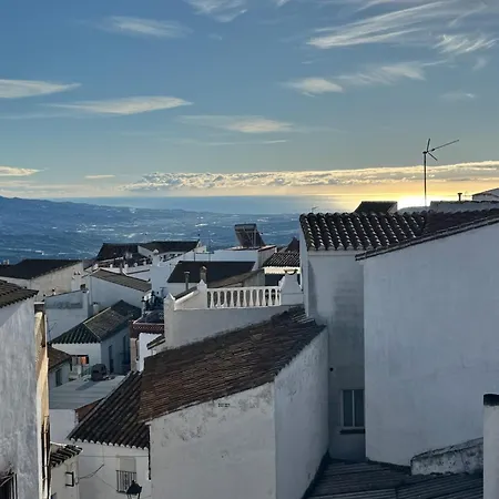 Casa Maroto - Boutique In Het Hart Comares, Rooftop Terras, Uitzicht Op Zee En Bergen, Gratis Wifi *