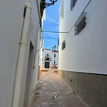 Casa Maroto - Boutique In Het Hart Comares, Rooftop Terras, Uitzicht Op Zee En Bergen, Gratis Wifi Tatil Evi