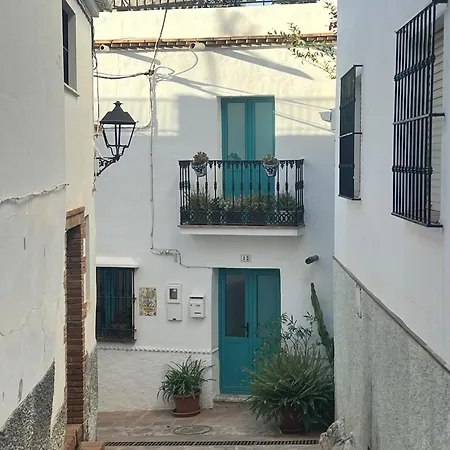 Casa Maroto - Boutique In Het Hart Comares, Rooftop Terras, Uitzicht Op Zee En Bergen, Gratis Wifi *