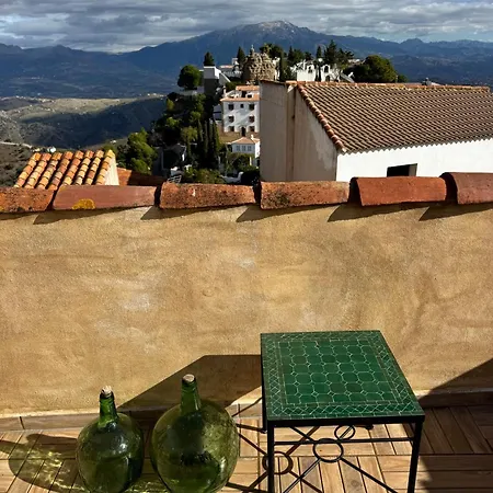 Tatil Evi Casa Maroto - Boutique In Het Hart Comares, Rooftop Terras, Uitzicht Op Zee En Bergen, Gratis Wifi *